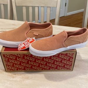 Vans Asher slip on sneaker shoes. Size 7.5 new in box.  Muted clay color.